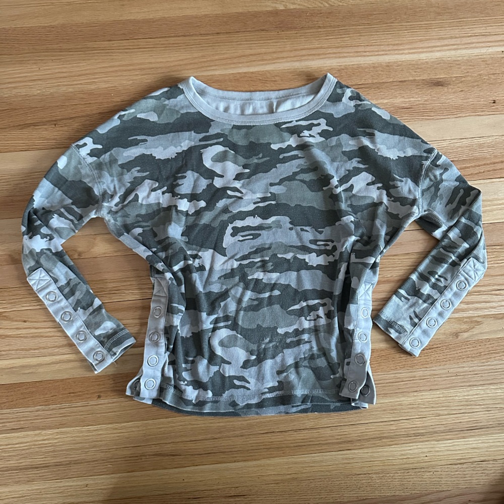 Camo Print Long Sleeve Thermal Button Detail Top